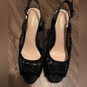 Black sexy high heals.